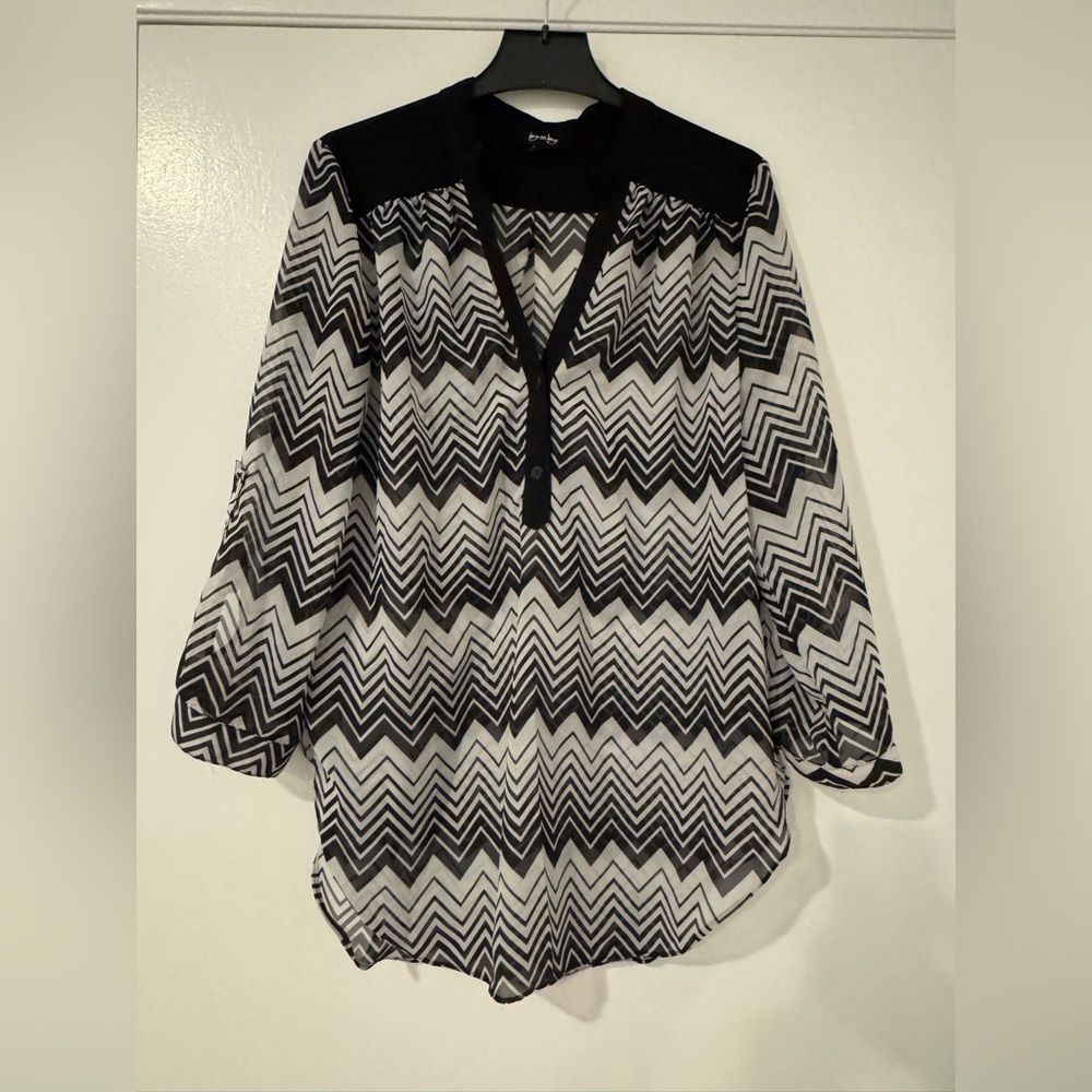 by & by Monochrome Zigzag Blouse